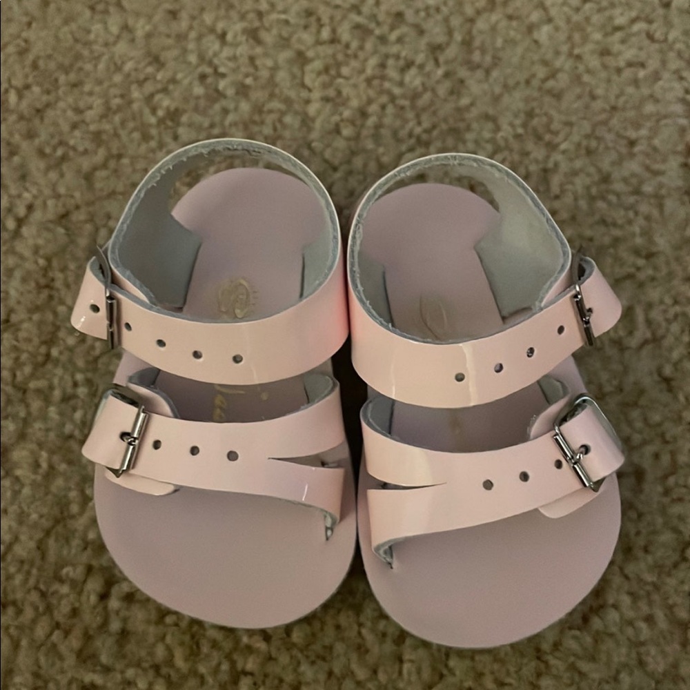 NWOT Salt Water Sea Wees Sandals